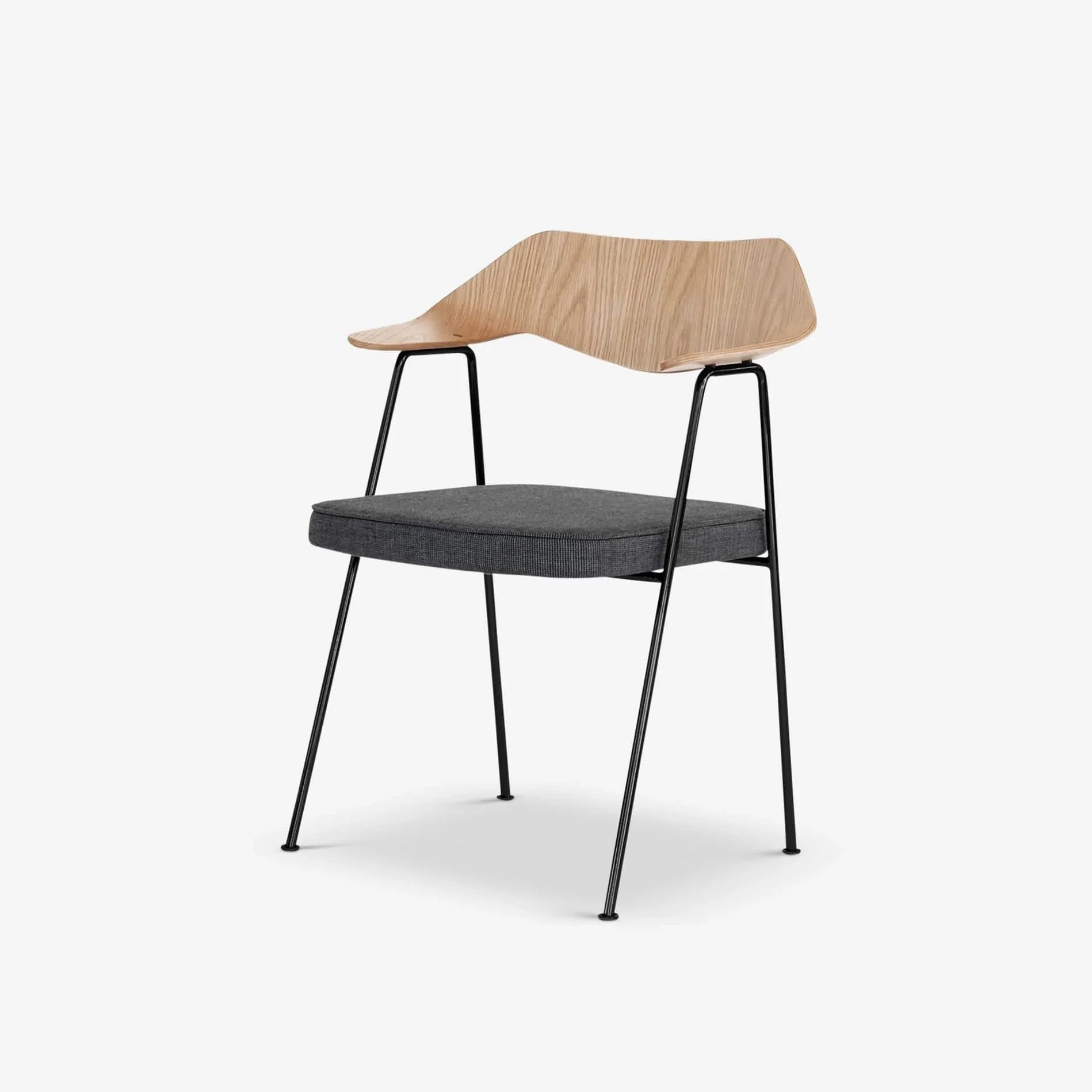 675 Chair - Image 15