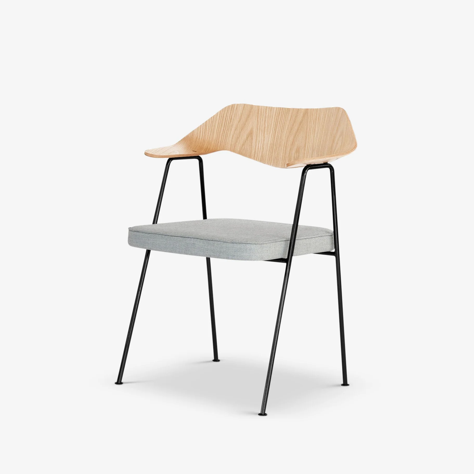 675 Chair - Image 18