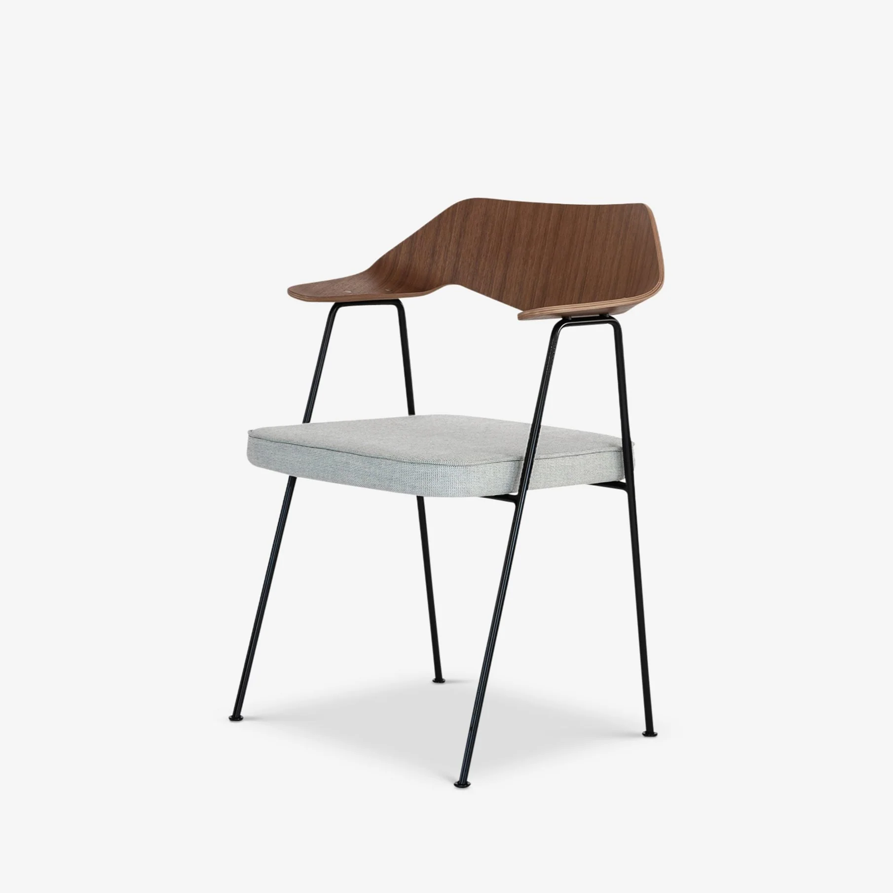 675 Chair - Image 24