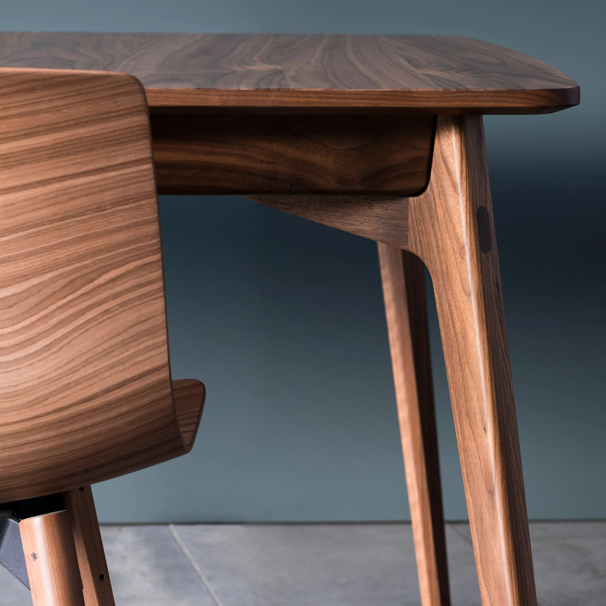 Dulwich Extending Table - Image 3