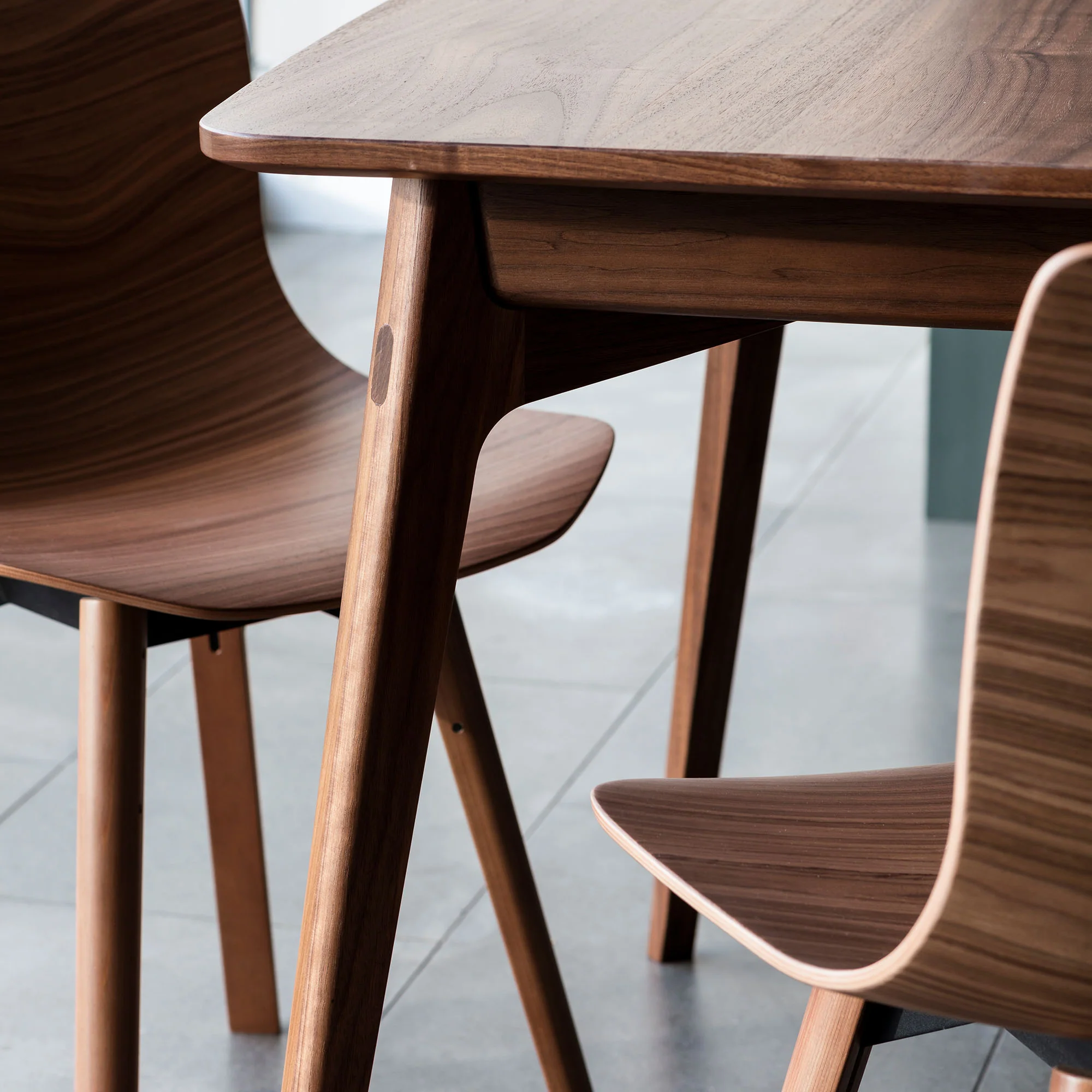 Dulwich Extending Table - Image 4