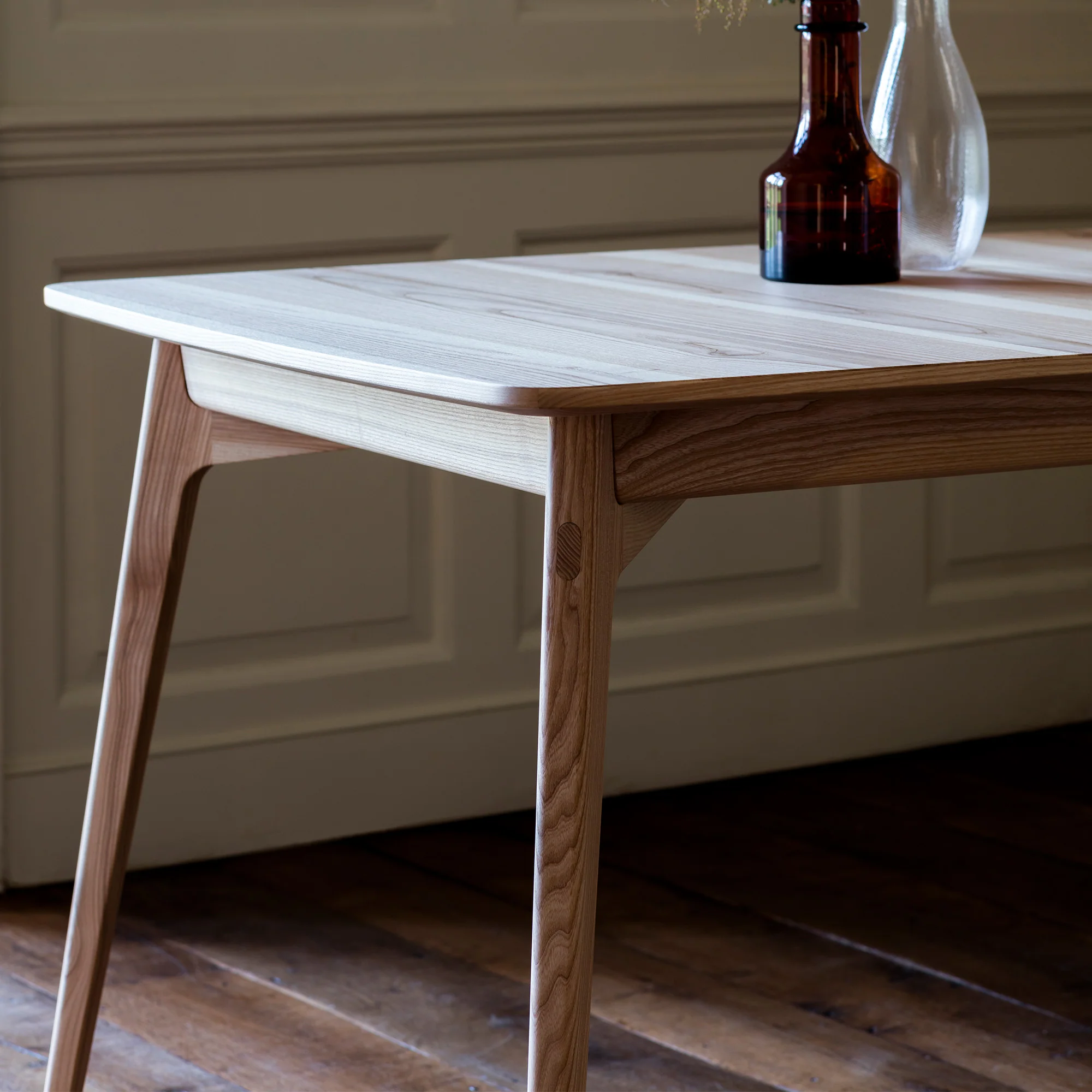 Dulwich Extending Table - Image 6