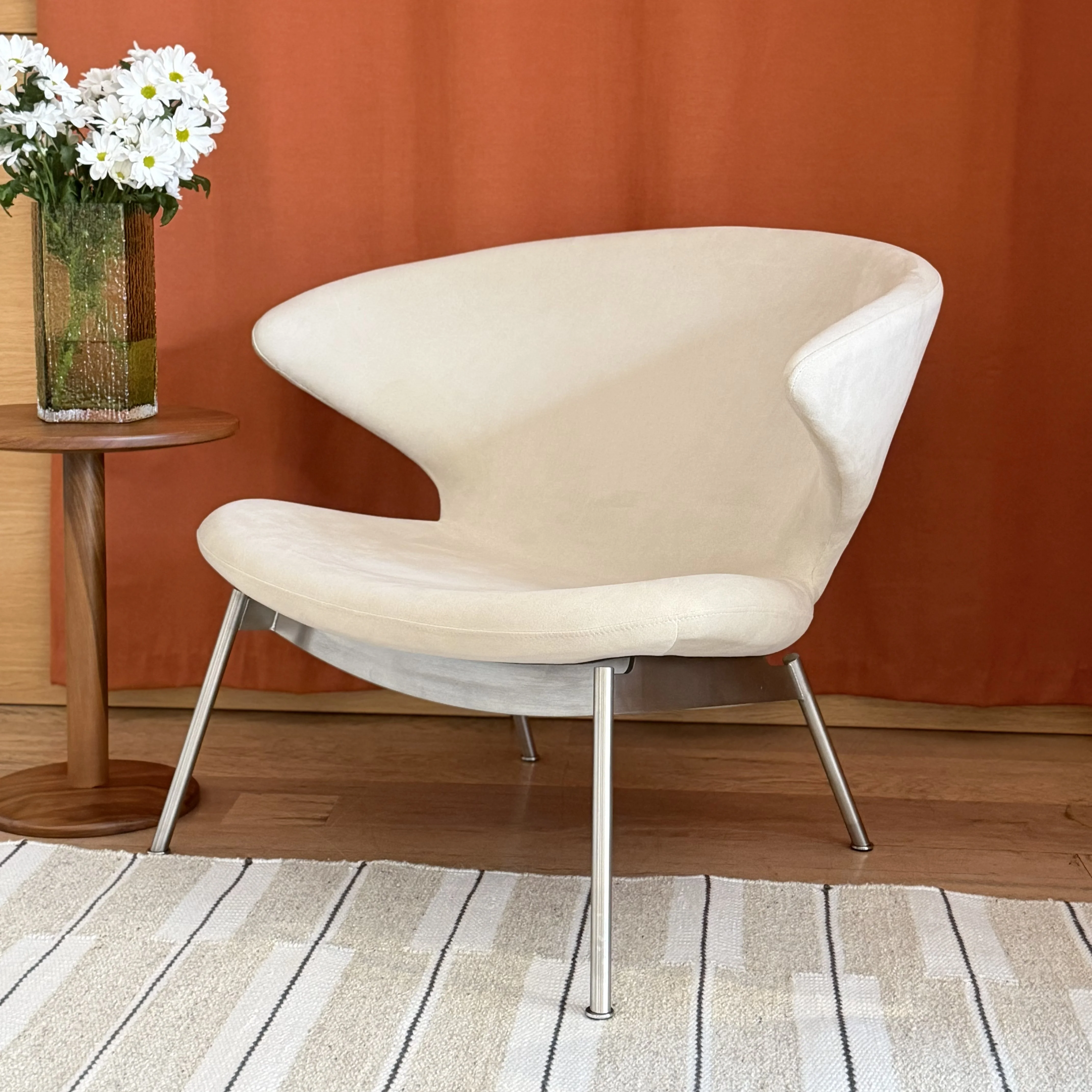 Ella Lounge Chair - Image 3