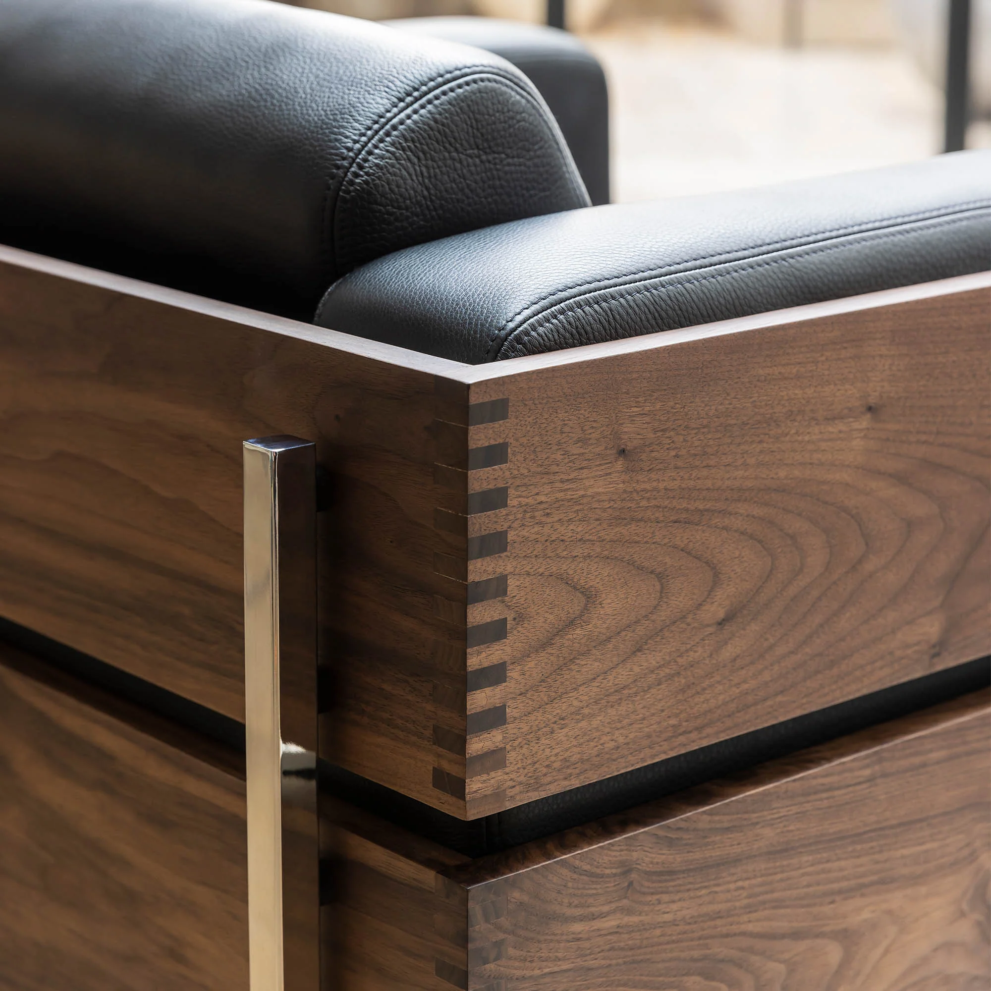 Forum Armchair - Image 3