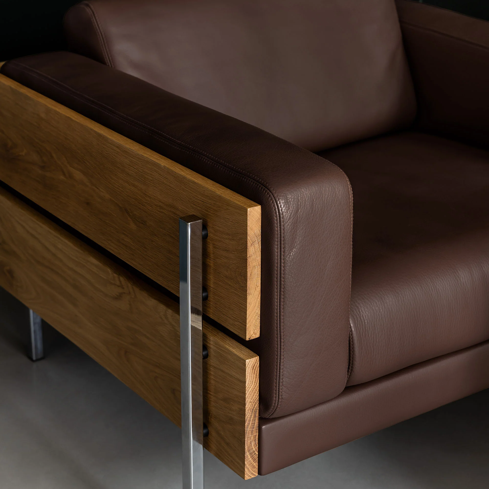 Forum Armchair - Image 4
