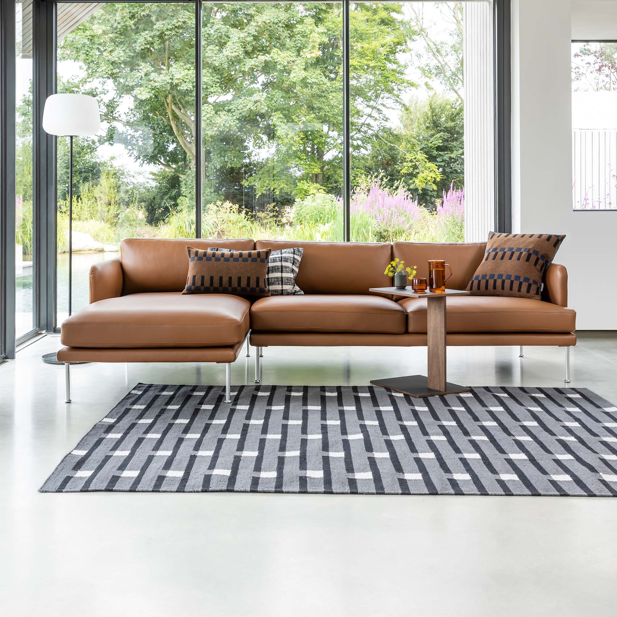 Nordin Sectional Sofa - Image 2