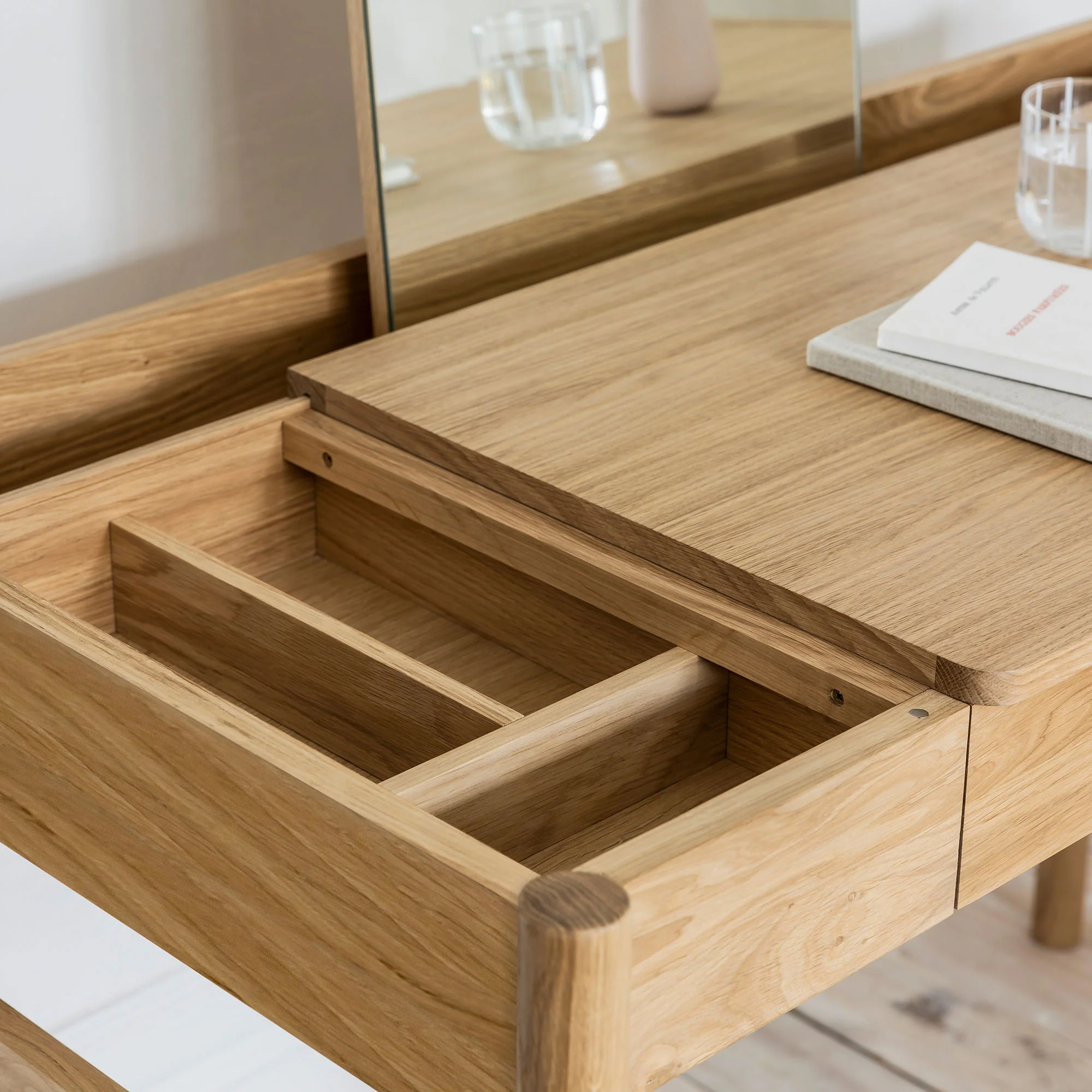 Pala Dressing Table - Image 4